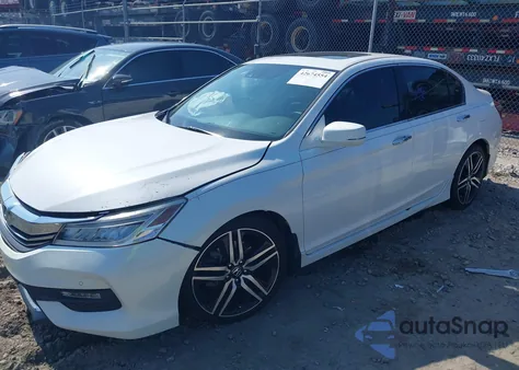 2016 Honda Accord Touring из США, поврежденный, VIN 1HGCR3F93GA016046